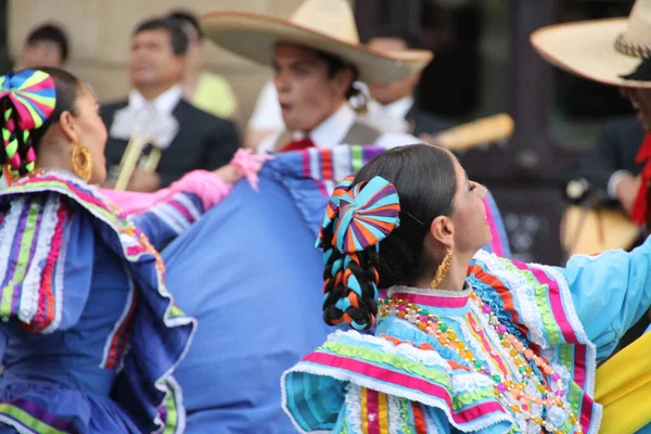 祭りでメキシコの民俗舞踊 — ストック写真