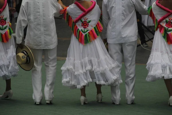 祭りでメキシコの民俗舞踊 — ストック写真