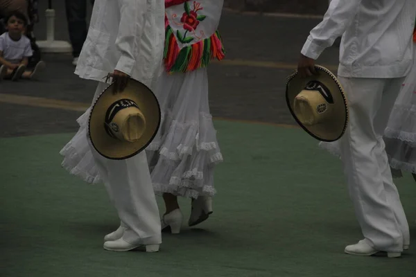 Bir Festivalde Meksikalı Halk Dansı — Stok fotoğraf