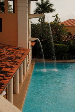 Miami şehir merkezinde bir bina.