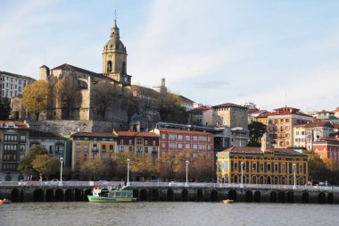 Bilbao nehrinin manzarası