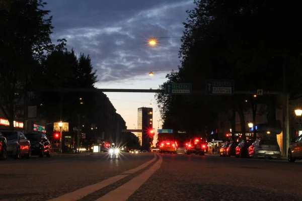 城市道路上的交通 — 图库照片