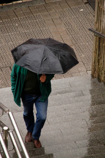 Esős Nap Városban — Stock Fotó