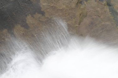 San Sebastian 'da dalgalar kıyıya vuruyor
