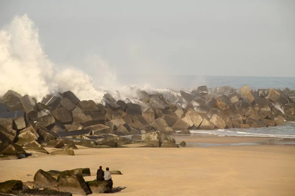 Golven Raken Kust San Sebastian — Stockfoto