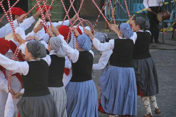 Tradycyjny Taniec Baskijski Festiwalu Folkowym — Zdjęcie stockowe