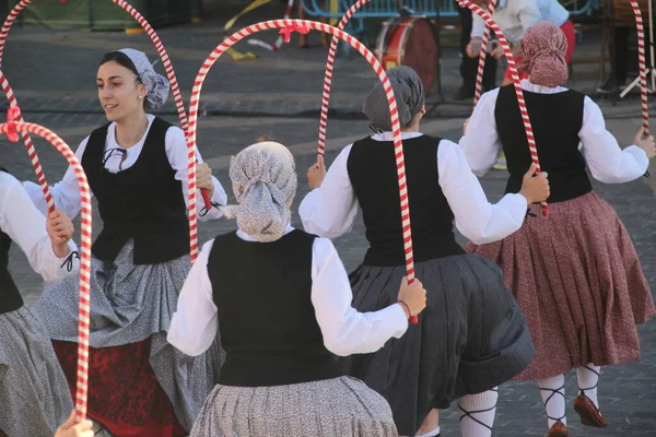 Tradycyjny Taniec Baskijski Festiwalu Folkowym — Zdjęcie stockowe