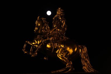 Almanya 'nın eski Dresden kentindeki anıtsal mimari