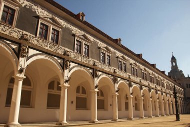 Almanya 'nın eski Dresden kentindeki anıtsal mimari