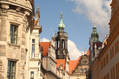 Almanya 'nın eski Dresden kentindeki anıtsal mimari