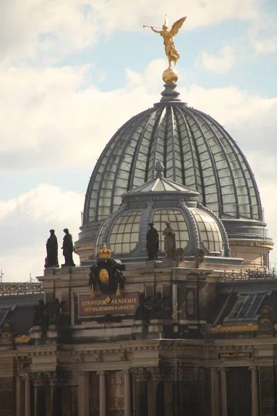 Almanya Nın Eski Dresden Kentindeki Anıtsal Mimari — Stok fotoğraf