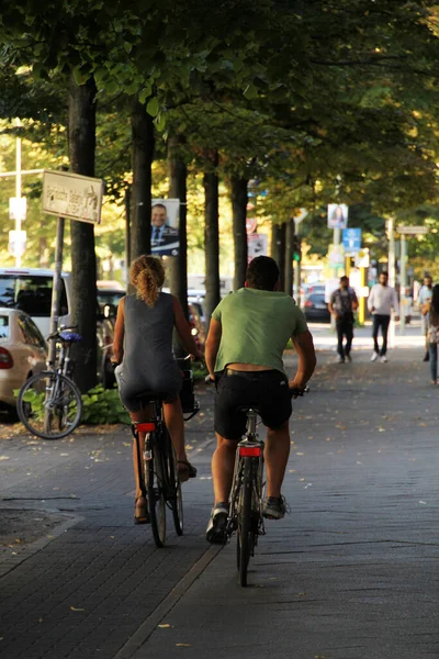 Radfahren Einer Städtischen Umgebung — Stockfoto