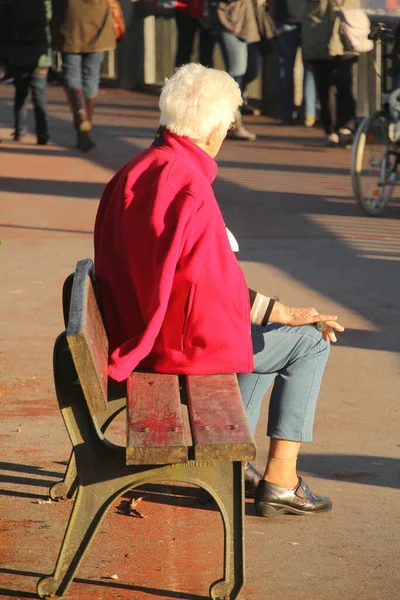 Starzenie Się Ludzi Ulicy — Zdjęcie stockowe