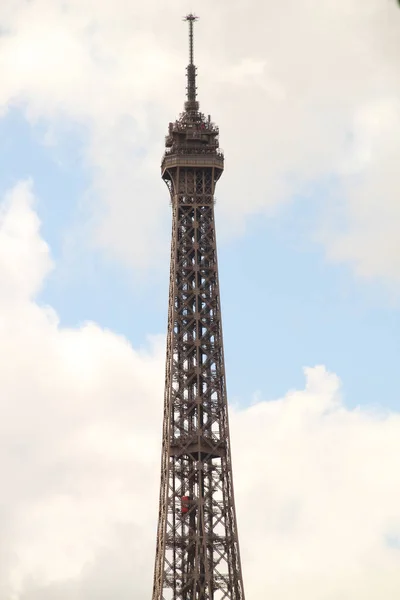 Вид Ейфелеву Вежу Париж — стокове фото