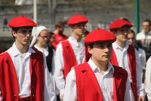 Tradycyjny Taniec Baskijski Festiwalu Ulicznym — Zdjęcie stockowe