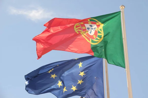 Flaggor Från Portugal Och Europeiska Unionen — Stockfoto