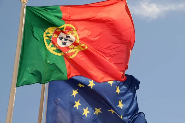 Flaggor Från Portugal Och Europeiska Unionen — Stockfoto