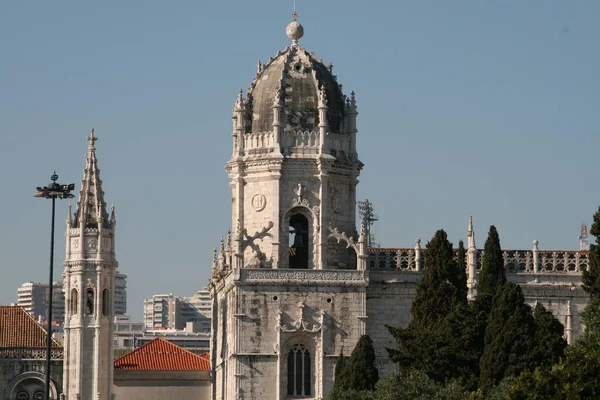 リスボンの記念建造物 — ストック写真