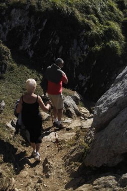 Kırsalda yürürken