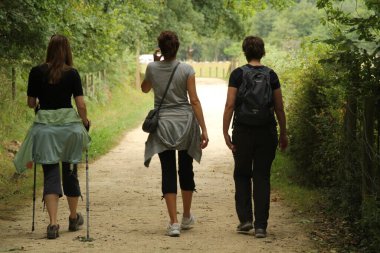 Kırsalda yürürken