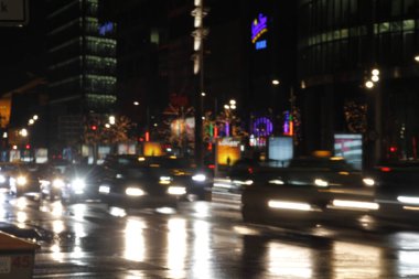 Yolda trafik vardı.