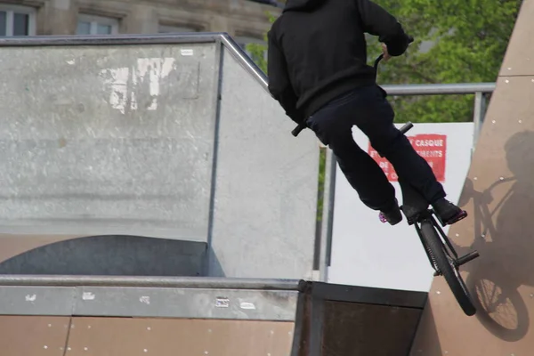 Patinage Dans Half Pipe — Photo