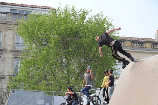 Patinaje Medio Tubo — Foto de Stock