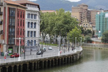 Bilbao şehrinin mimarisi.