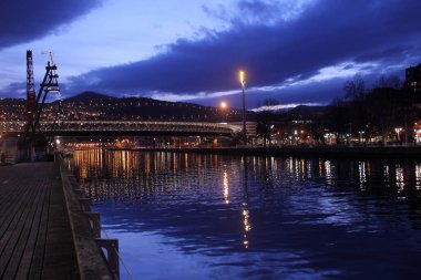Bilbao şehrinin mimarisi.