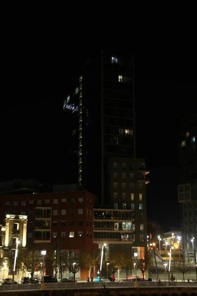 毕尔巴鄂市的建筑 — 图库照片
