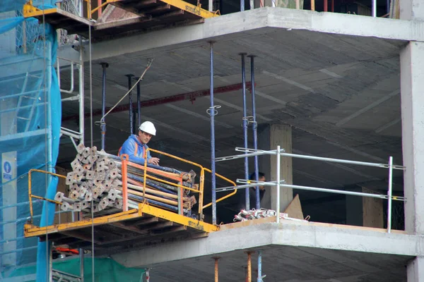 Local Construção Num Ambiente Urbano — Fotografia de Stock