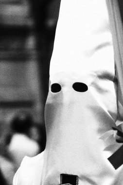 İspanya 'da Kutsal Hafta boyunca geçit töreni