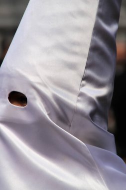 İspanya 'da Kutsal Hafta boyunca geçit töreni