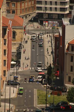 Şehir yolunda trafik vardı.