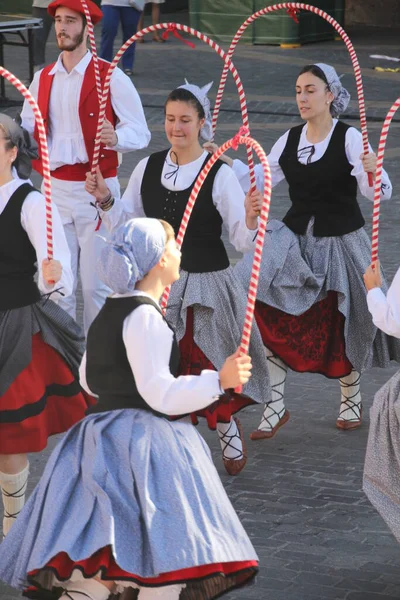 Danza Tradicional Vasca Festival Folclórico —  Fotos de Stock