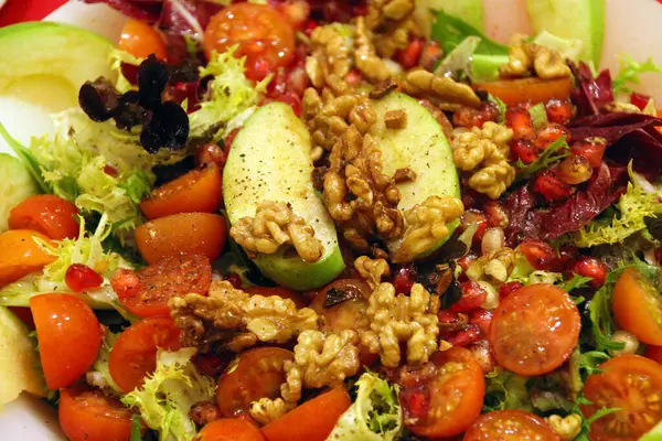 Ensalada Fresca Una Bandeja — Foto de Stock