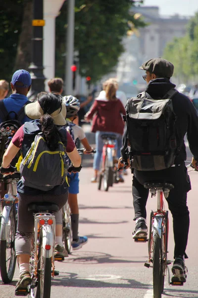 Biking Urban Environment — Stock Photo, Image