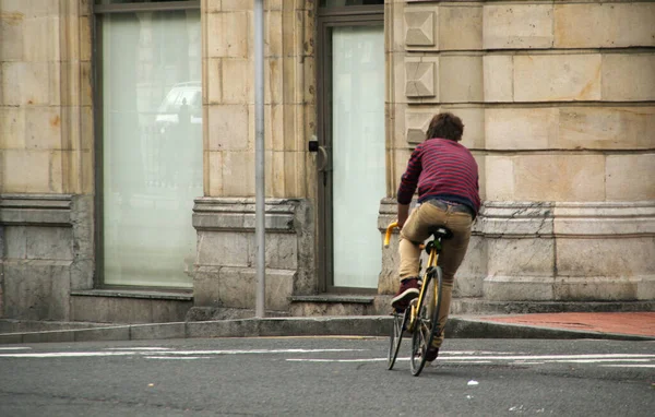 Radfahren Einer Städtischen Umgebung — Stockfoto