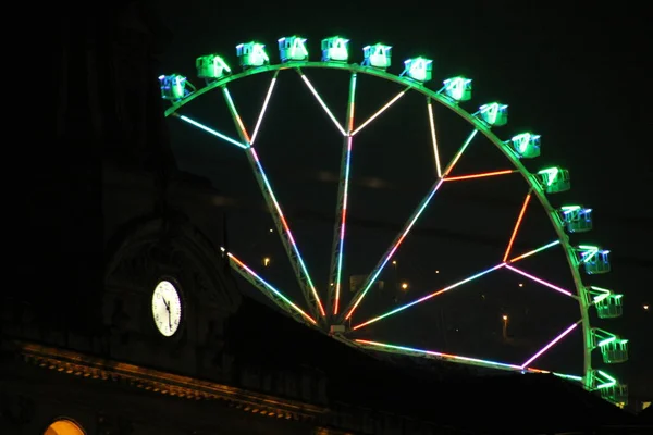 Vista Uma Roda Ferris Noite — Fotografia de Stock