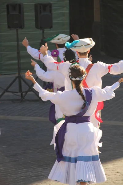 Baszk Néptánc Fesztivál Utcán — Stock Fotó