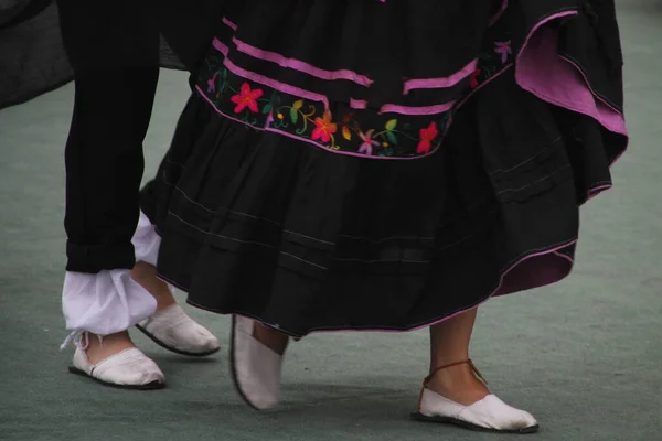 Colombiansk Folkdansföreställning Gatufestival — Stockfoto