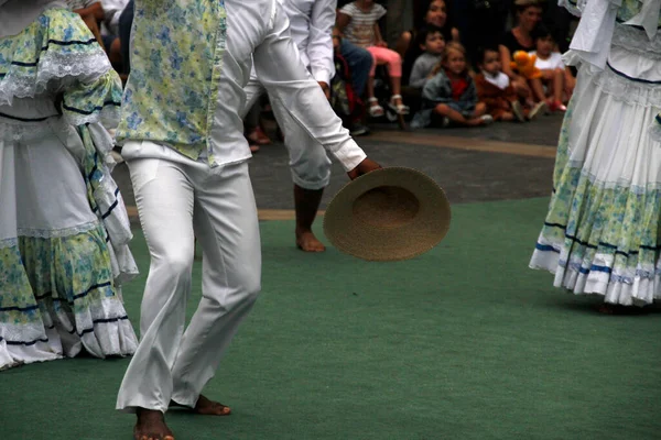 Danse Folklorique Colombienne Dans Festival Rue — Photo