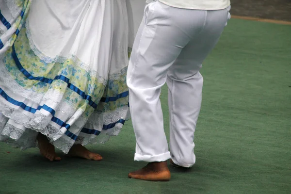 Colombiaanse Volksdansvoorstelling Een Straatfestival — Stockfoto