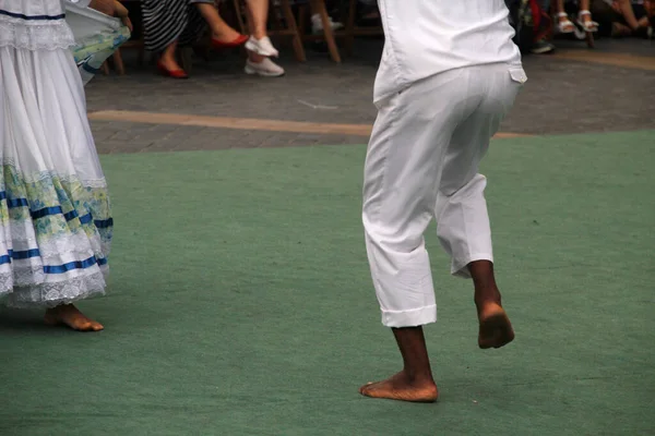 Kolombiya Halk Dansı Gösterisi Bir Sokak Festivalinde — Stok fotoğraf