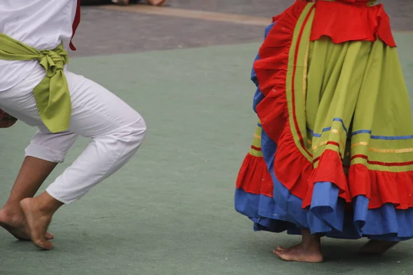 Colombiansk Folkdansföreställning Gatufestival — Stockfoto