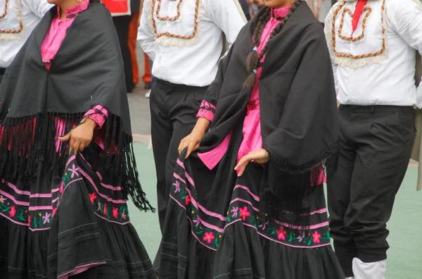 Колумбийский Народный Танец Уличном Фестивале — стоковое фото