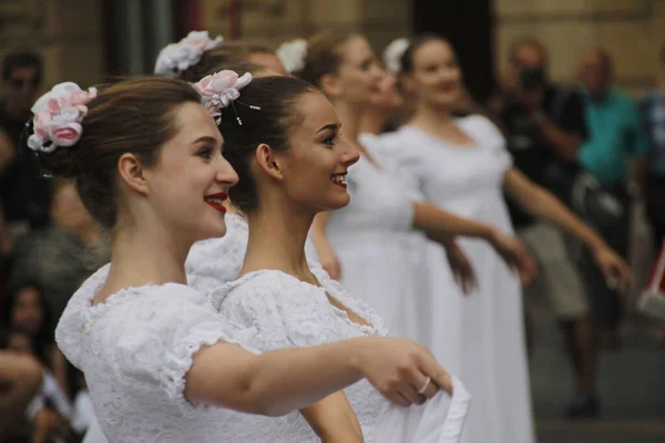 Poolse Danstentoonstelling Een Straatfestival — Stockfoto