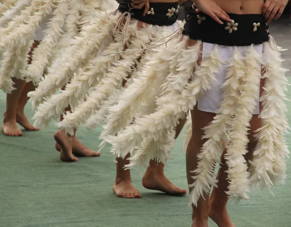 南の海はストリートフォークフェスティバルで踊る — ストック写真