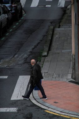 Sokakta yürürken