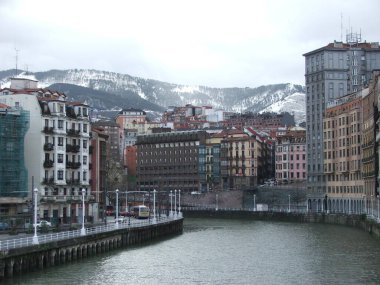Bilbao şehrinin manzarası